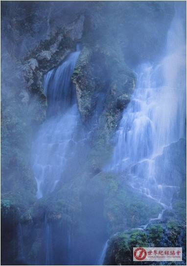 世界上最大的温泉瀑布——螺髻•九十九里温泉瀑布