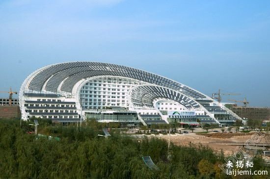 世界上最大的太阳能建筑