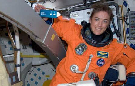 女宇航员太空意外怀孕